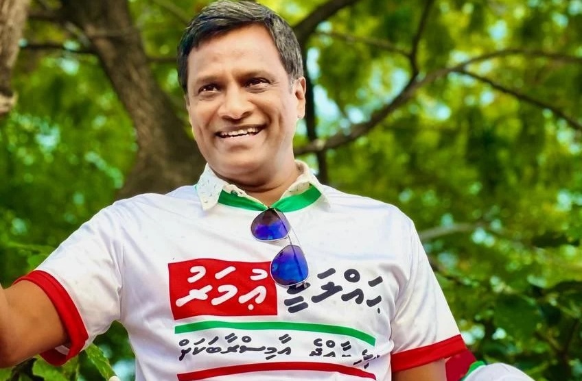 އަޅުގަނޑުގެ ވެރިކަމެއްގައި ސިޔާސީ ޕާޓީތަކަށް ދޭ ފައިސާ އެއްކޮށް ހުއްޓާލާނަން: ޢުމަރު