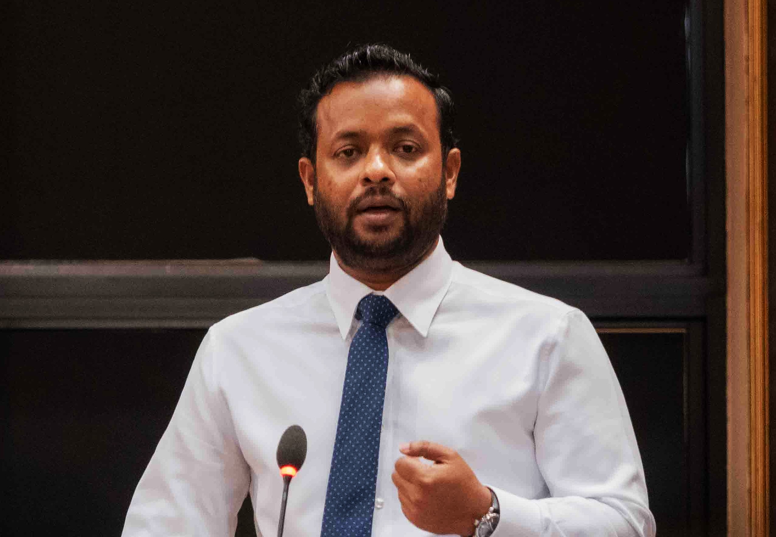 މަޝްރޫއުތައް ހުއްޓިފައި އޮތުމުގެ ބަހަނާއަކަށް މިނިސްޓަރު މުއްތަލިބު ދެއްކެވީ "ބޮޑުހިލަ"