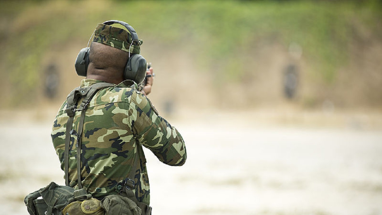 ކޯވިޑް-19: ސިފައިންގެ ބަޔަކު ޕޮޒިޓިވްވެ، ގިރިފުށި މޮނިޓަރިން އަށް