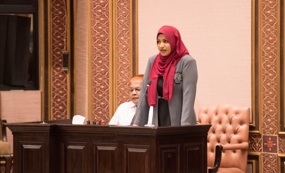 ޤަވާއިދާ ޚިލާފަށް އުޅޭ ބިދޭސީން ރަށްރަށަށް ދަތުރުކުރުން ހުއްޓުވުމަށް މަޝްވަރާކޮށްފި