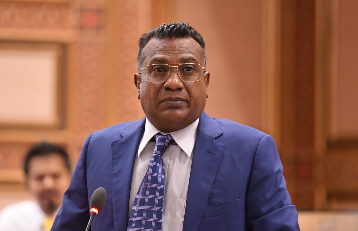 ހުއްޓިފައި އޮތް ޑީއާރުޕީން އެއްވެސް ސިޔާސީ ހަރަކާތެއް ނުހިންގަން އަންގައިފި