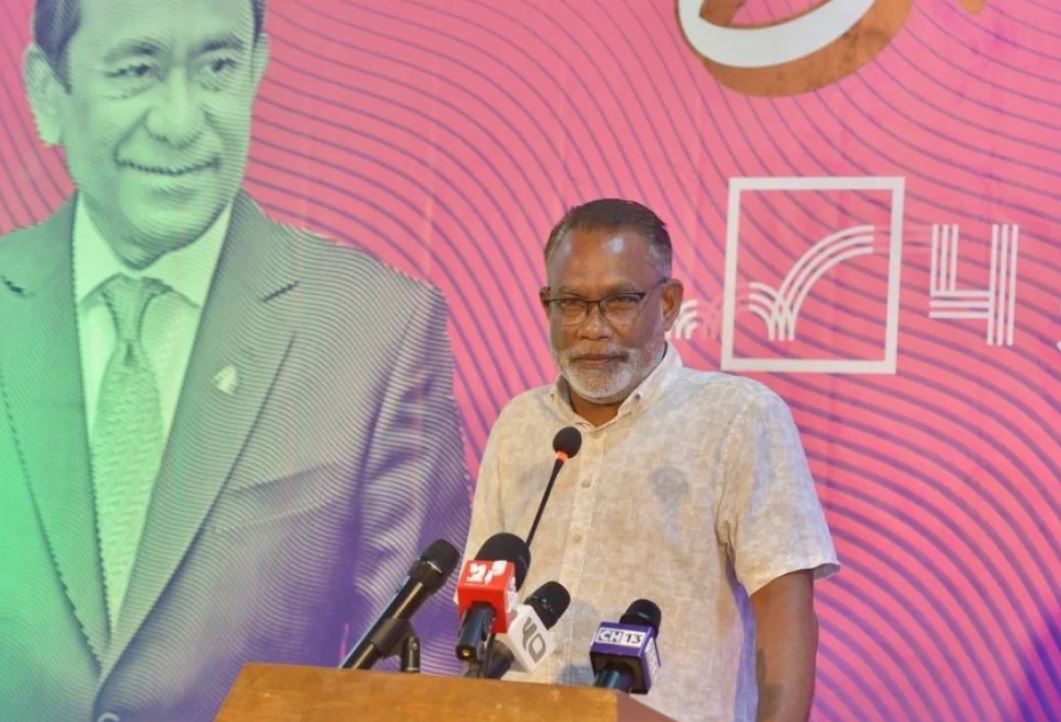 ރައްޔިތުން ވޯޓްދިނީ މުއިއްޒުއަށް؛ ޔާމީން ނެތަސް އުނދަގުލެއް ނުވާނެ: އަދުރޭ