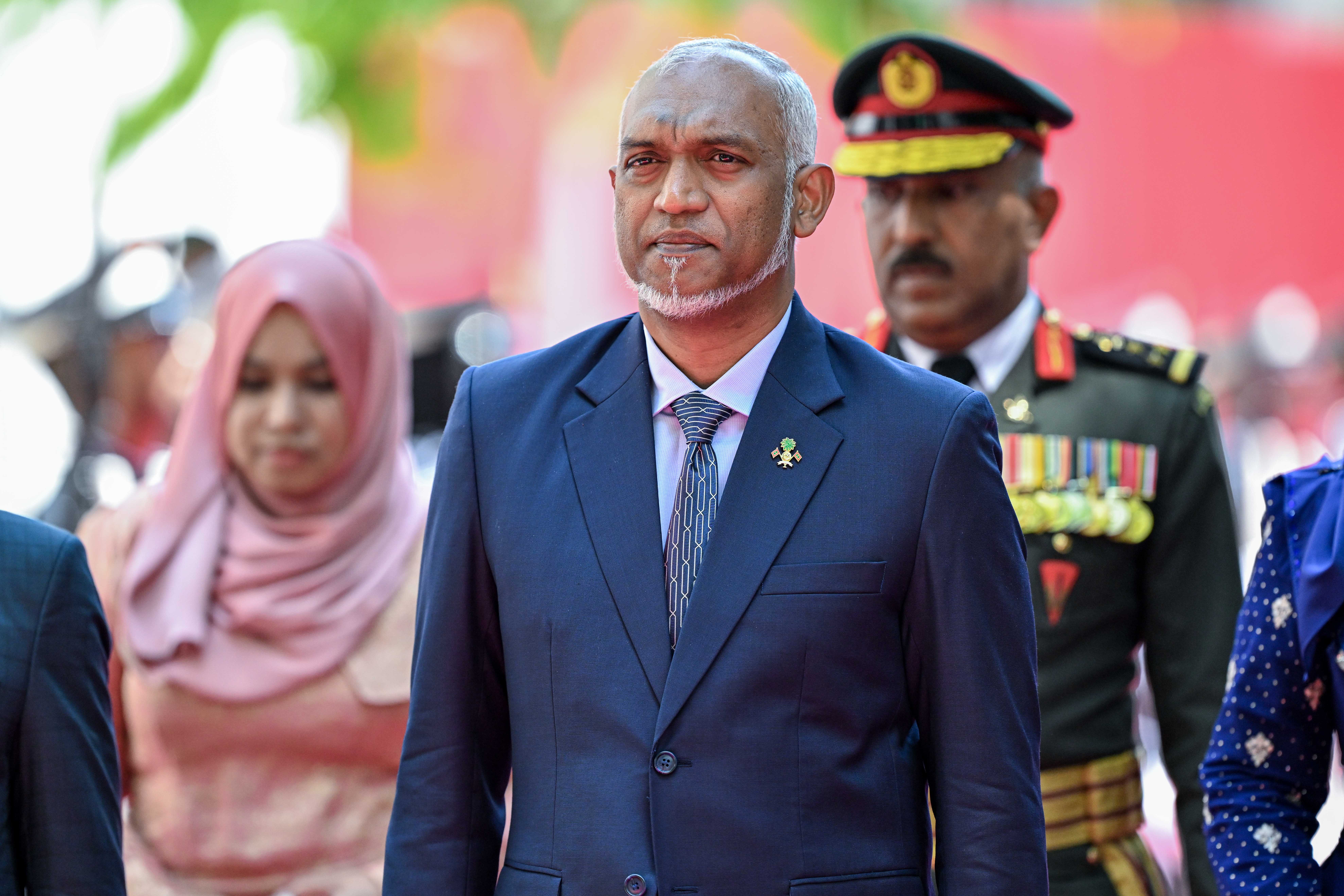 ކައިވެނިން ބޭރުން އެއްވެސް ނަހަމަ ގުޅުމެއް ހިންގާފައި ނުވާނެ ކަމަށް ވިދާޅުވެ، ރައީސް އަށް ކުރެވޭ ތުހުމަތުތަށް ދޮގުކުރައްވައިފި