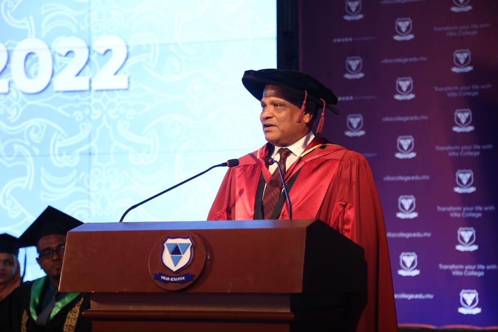 ރާއްޖޭގެ ތައުލީމަށް ޤާސިމް ކުރައްވާ މަސައްކަތަށް ޑރ. އިބްރާހީމް ޙަސަންގެ ތަޢުރީފް