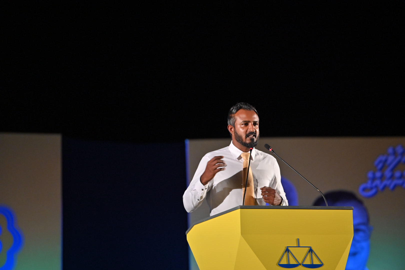 ކުޅުދުއްފުށީ ރައްޔިތުންގެ ވޯޓަށް އެދެން މުއިއްޒު ލަދު ގަންނަންޖެހޭނެ: މޭޔަރު