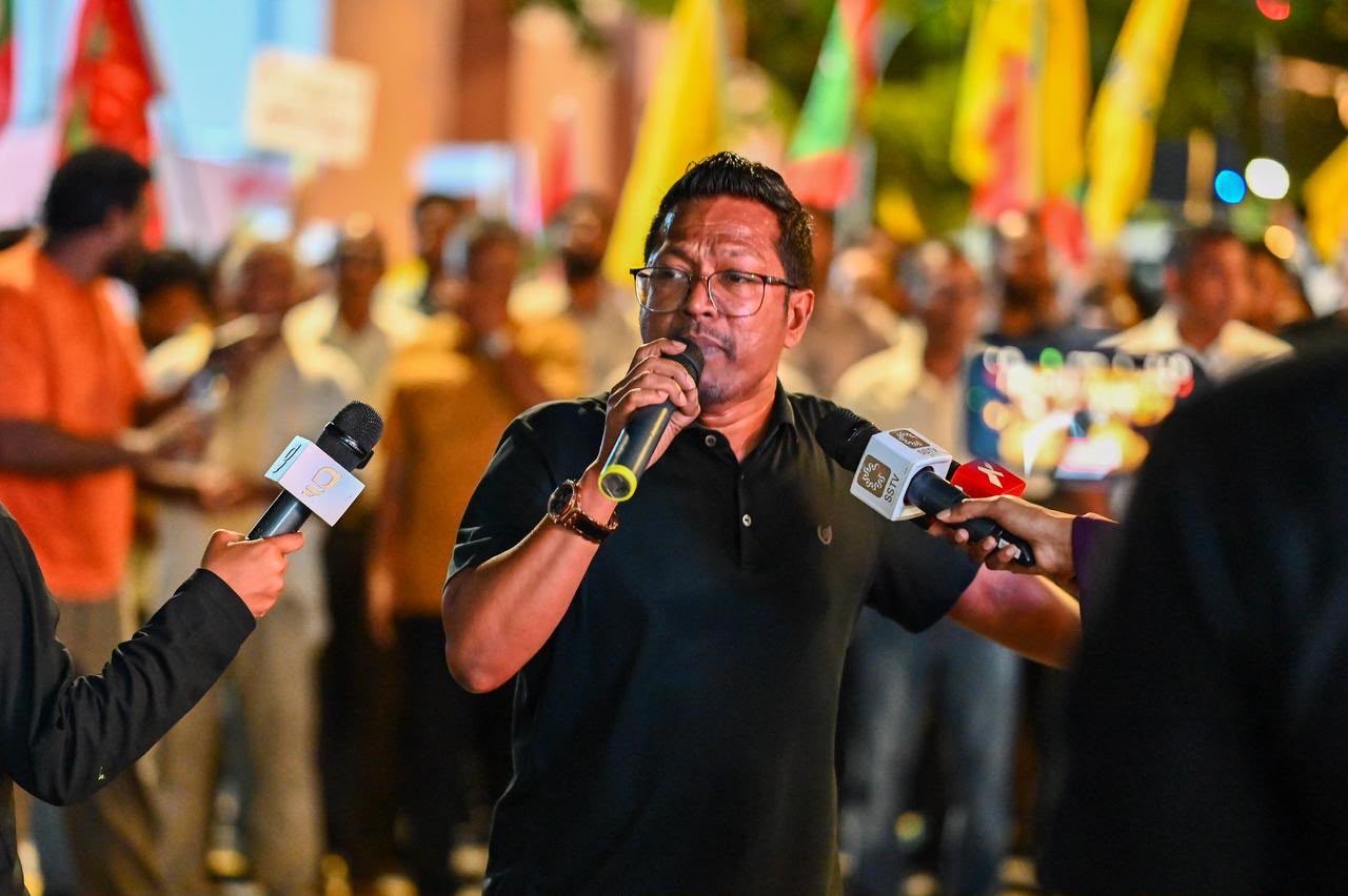 ވަޒީފާއިން ވަކިކުރާ މީހުންނަށް އިންސާފު ލިބެންދެން އެމްޑީޕީން މަގުމަތިން ނުފައިބާނެ: އިންތި