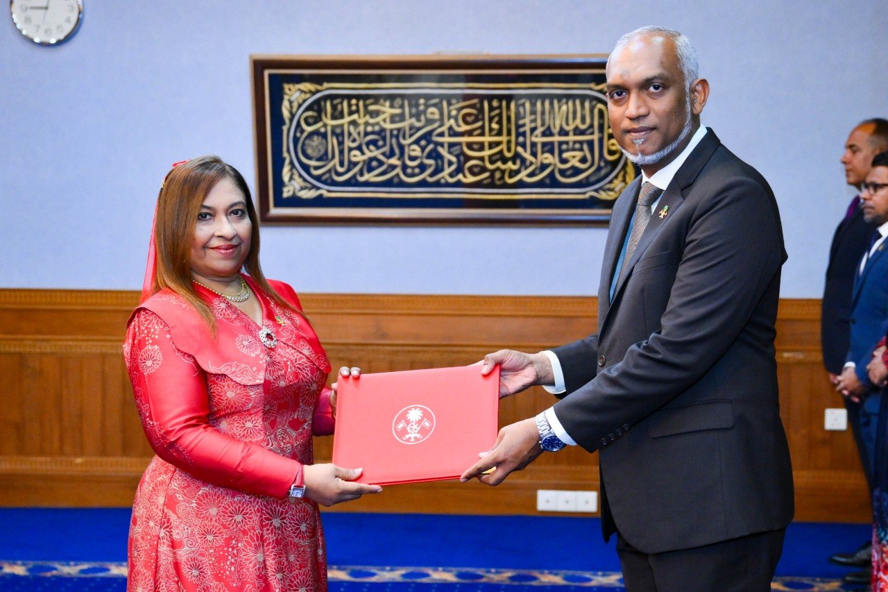 އިނގިރޭސިވިލާތުގައި ހުންނަވާ ދިވެހި ސަފީރުގެ މަގާމަށް ޖަމީލާ ޢަލީ އައްޔަނުކޮށްފި