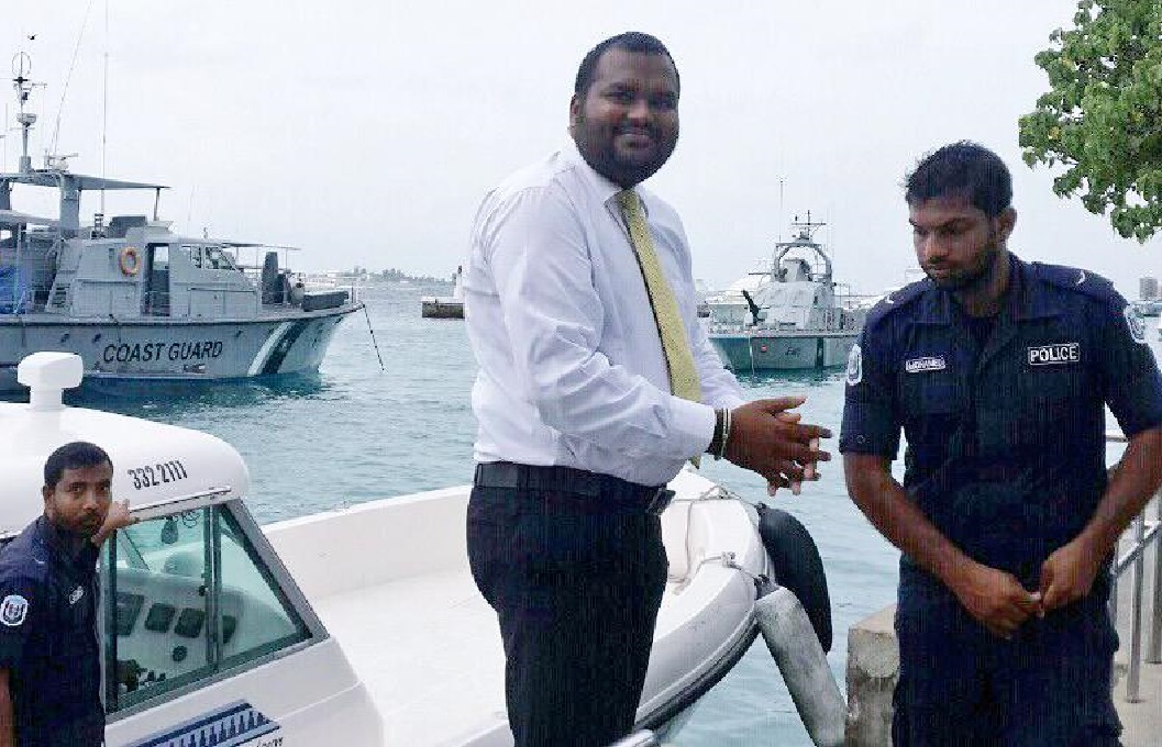 ހަތް އަހަރާއި ހަތް ދުވަސް ފަހުން އަލުން ގެއަށް މިއައީ ފަޚުރުވެރިކަމާއެކު: ޢަލީ