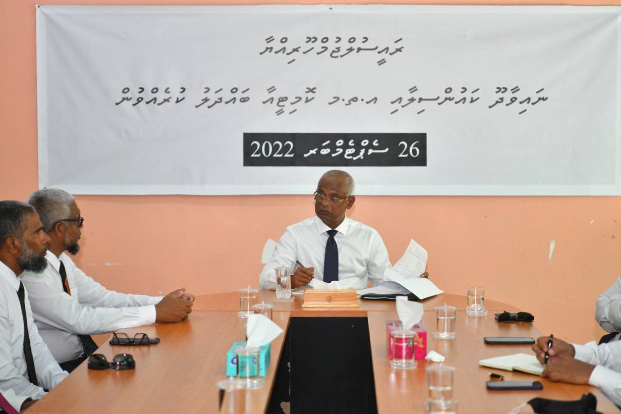 ނާވައިދޫގެ ތަރައްގީއާ ގުޅޭގޮތުން ރައީސް މަޝްވަރާކުރައްވައިފި