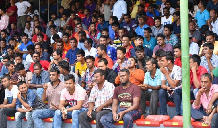 ބިދޭސީންނާއި ގުޅޭ ފީތައް އަންނަ ޖުލައި 31ގެ ކުރިން ދައްކަން އަންގައިފި