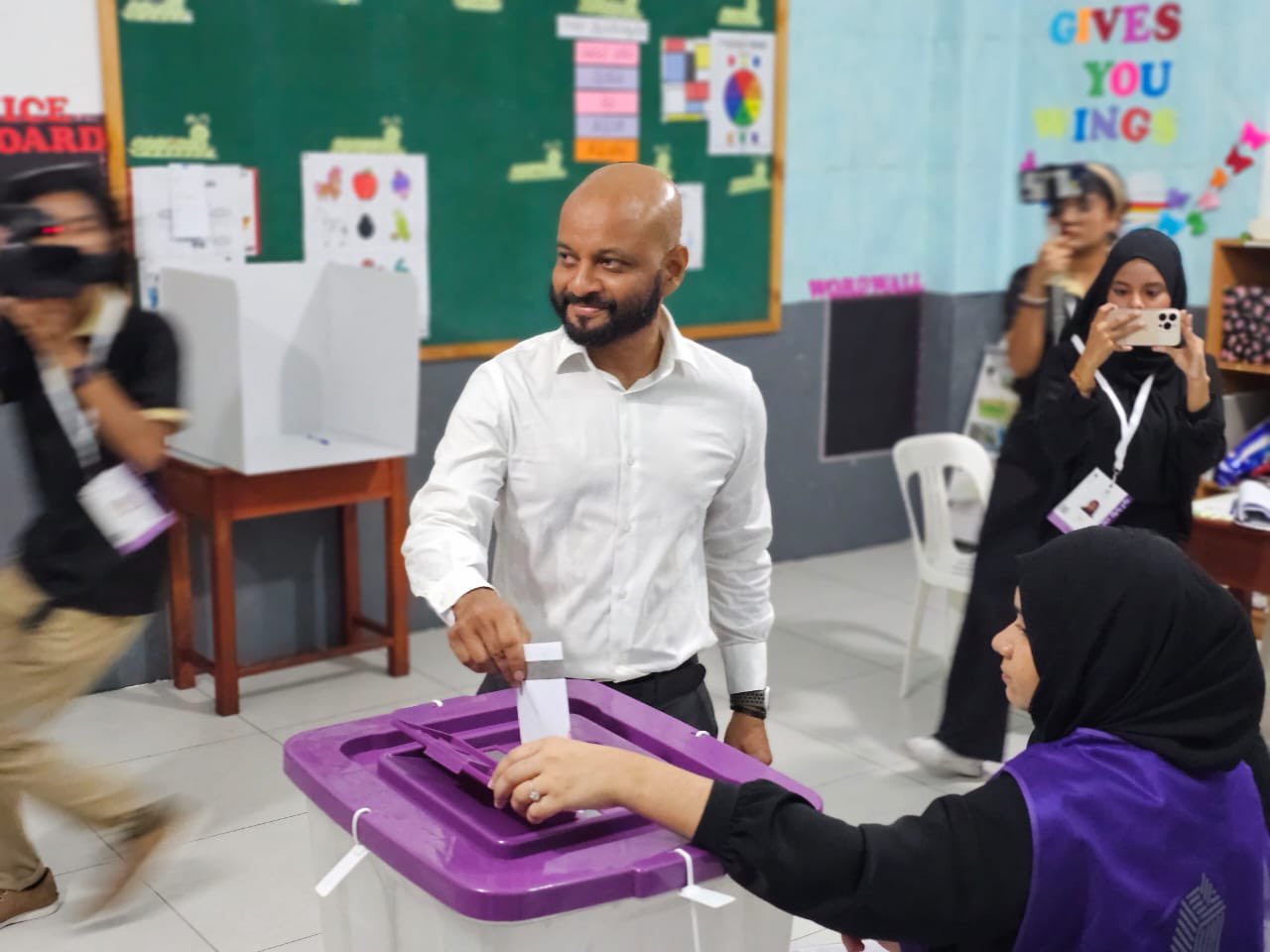 ކޯލިޝަން ހެދުމަށް ފާރިޝް ހުށައަޅާ ކަންކަން ހިމެނޭ ކަރުދާހެއް އާންމުކޮށްފި