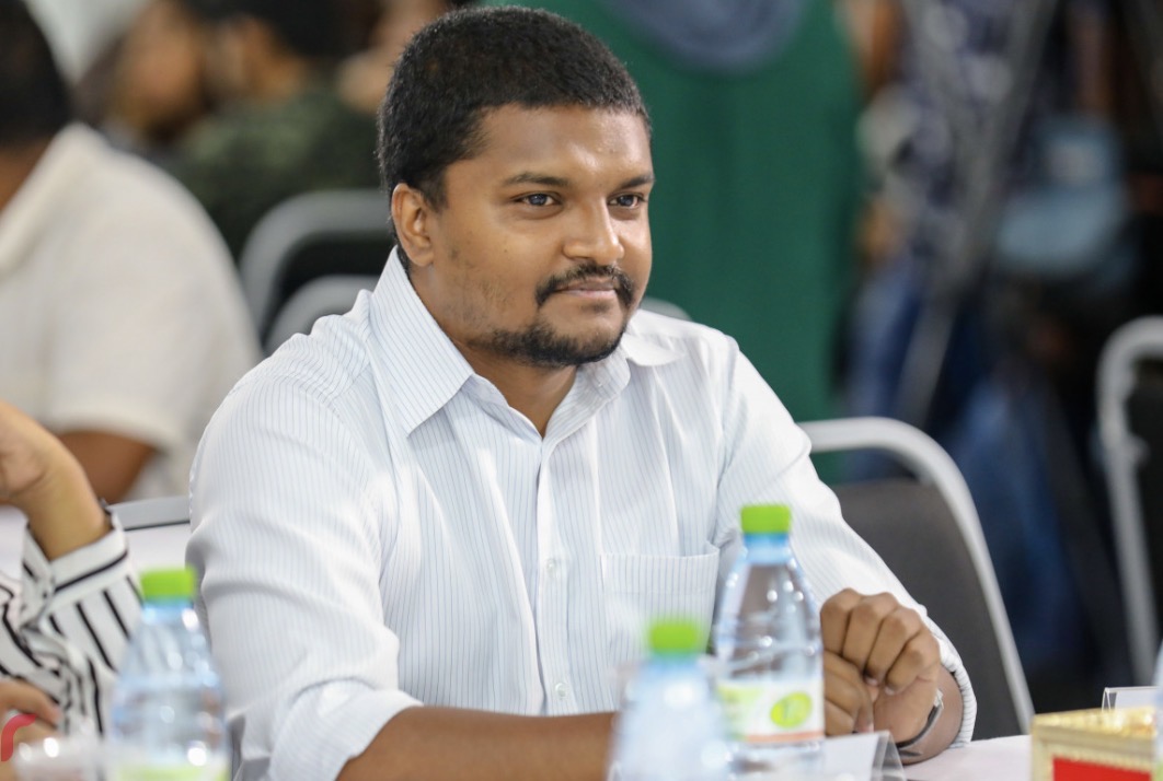 އާރްޓީއައިތަކަށް ޖަވާބުދޭންޖެހޭނެ، ނިޔަތް ބަލާކަށް ނުޖެހޭ: އަނަސް