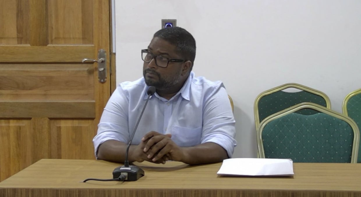 ސަރޖަރީއަކަށްފަހު ބައްސާމް އަނެއްކާވެސް ޖަލަށް ބަދަލުކޮށްފި