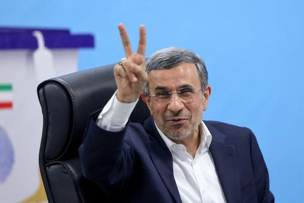 އަހްމަދީ ނެޖާދު އަވަހާރަކޮށްލަން ދިން ހަމަލާއަކުން ސަލާމަތްވެވަޑައިގެން، ރައްކާތެރި ތަނަކަށް ބަދަލުކޮށްފި