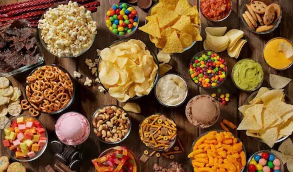 ޕްރޮސެސްކޮށްފައި ހުންނަ ކާނާ ގިނައިން ކާނަމަ ކުޑަކުދިންގެ މިޒާޖަށް ނޭދެވޭ ބަދަލު އާދޭ: ދިރާސާ