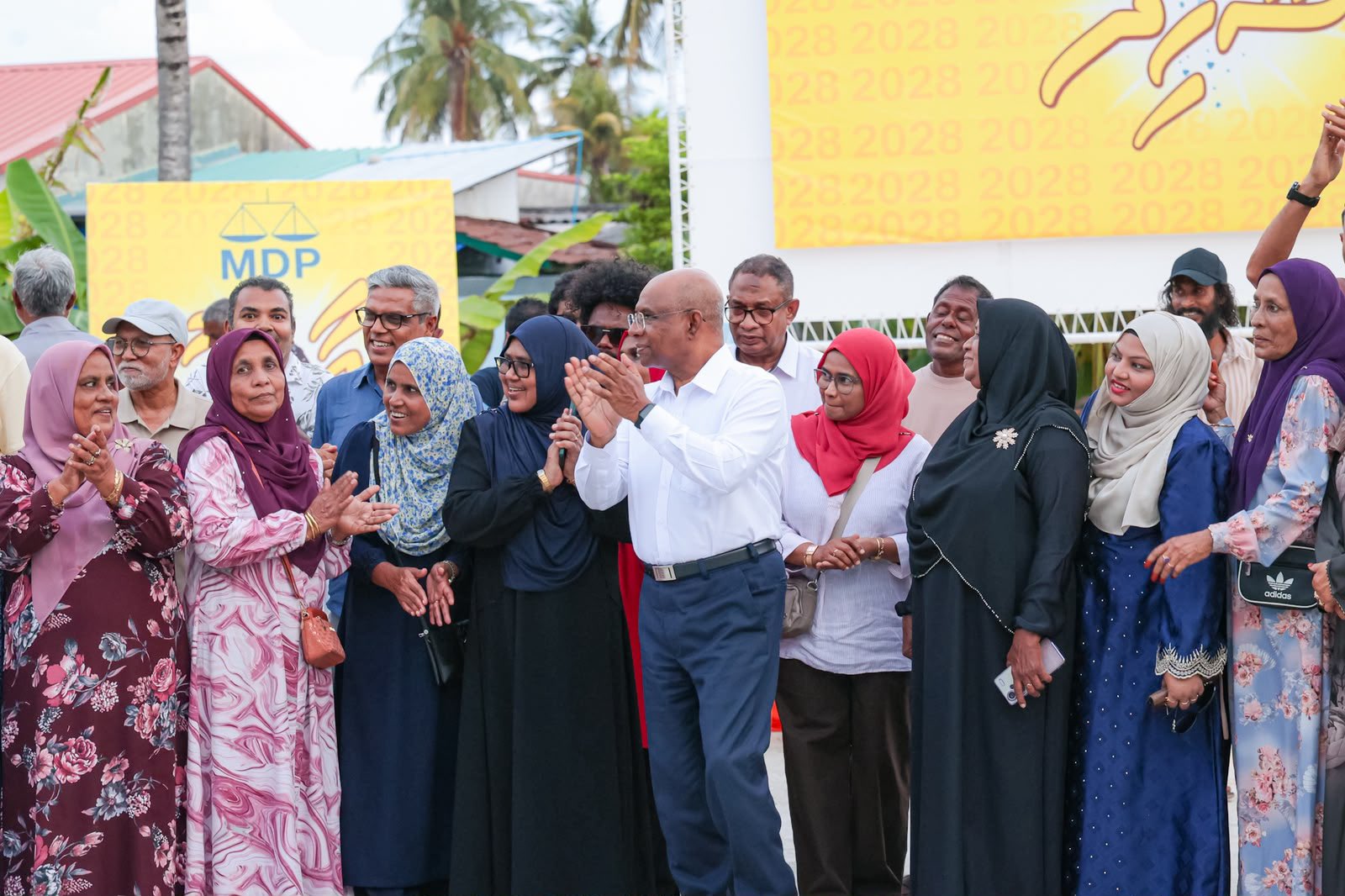 އައްޑޫ ދަތުރުފުޅަށްފަހު ޝާހިދުގެ ޝުކުރުގެ މެސެޖެއް: ޤާބިލު ސަރުކާރެއްގެ ޔަގީންކަން ދެއްވައިފި