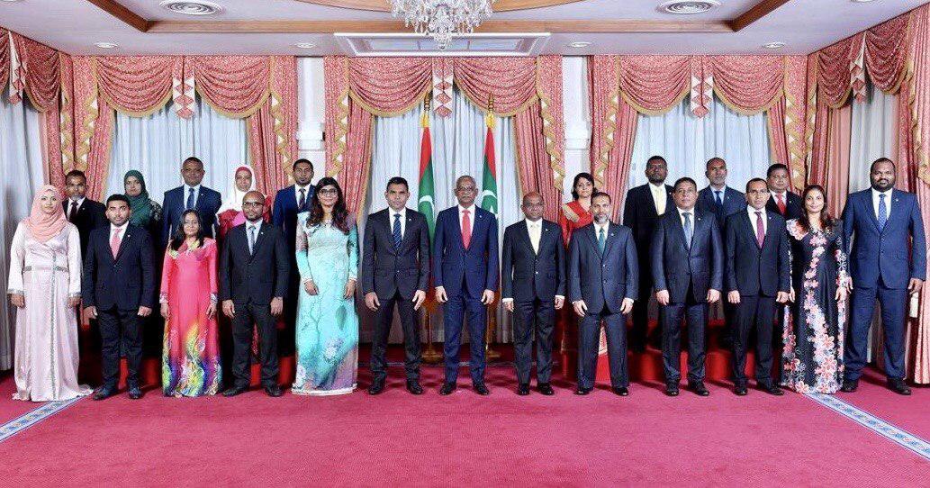 ކޯވިޑް-19: ބައެއް ވަޒީރުން އައިސޮލޭޝަންގައި