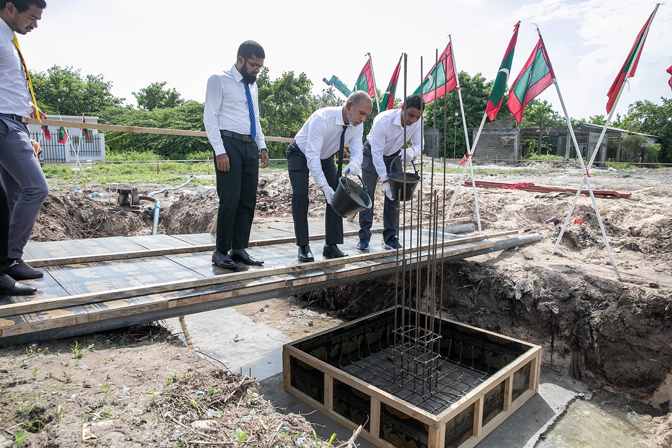 ހަނިމާދޫގައި އަޅާ މިސްކިތުގެ އަމަލީ މަސައްކަތް ފަށައިފި