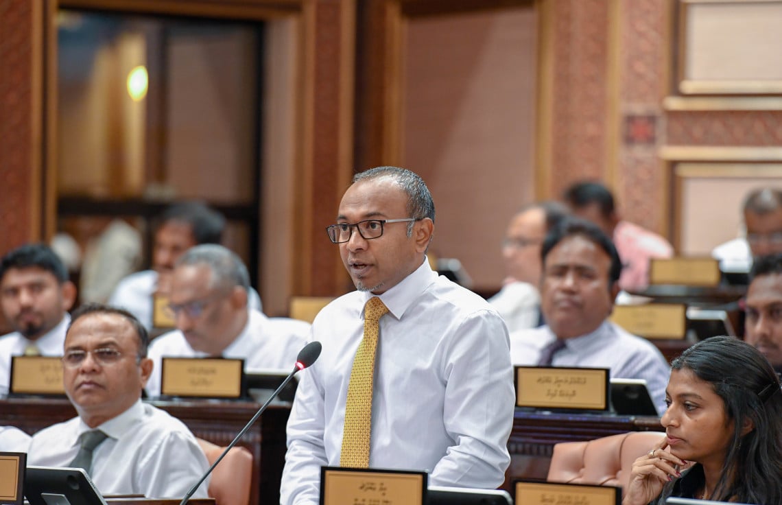 ހަސަން ލަތީފުވަނީ އެމްޑީޕީގެ އަސާސީ ޤަވާއިދުގެ ބާރު ކަނޑުވާލާފަ: ޝުޢައިބު