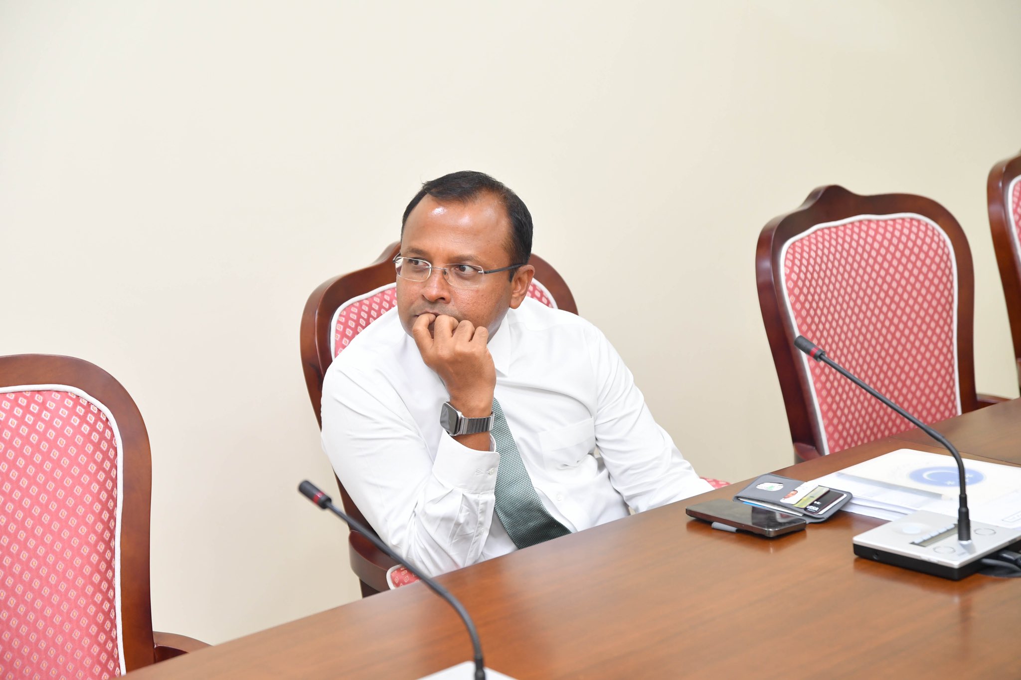 ނަފްސާނީ ބައްޔަށް ފަރުވާ ދިނުމަށް ގޮވާލާ ޤަރާރެއް މަޖިލީހަށް ހުށައަޅައިފި