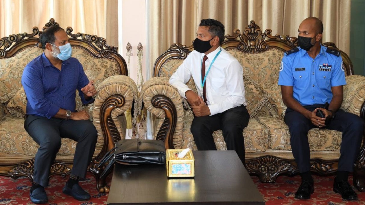 ޕޮލިސް އެކަޑަމީގެ މަސައްކަތް ބައްލަވާލެއްވުމަށް މިނިސްޓަރ އައްޑޫއަށް