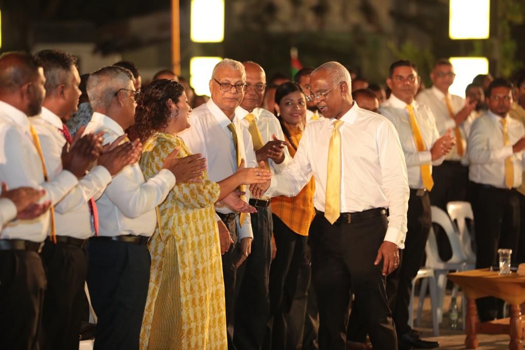 ވެލިދޫ ހޮސްޕިޓަލާއި ޖޫނިއަރ ކޮލެޖުގެ މަސައްކަތް ވަރަށް އަވަހަށް ބަޔަކާއި ހަވާލު ކުރެވޭނެ: ރައީސް