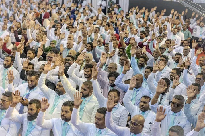 ޕީއެންސީގެ އާ އަސާސީ ގަވާއިދު މަތީ މަޖިލީހުގެ އިއްތިފާގުން ފާސްކޮށްފި