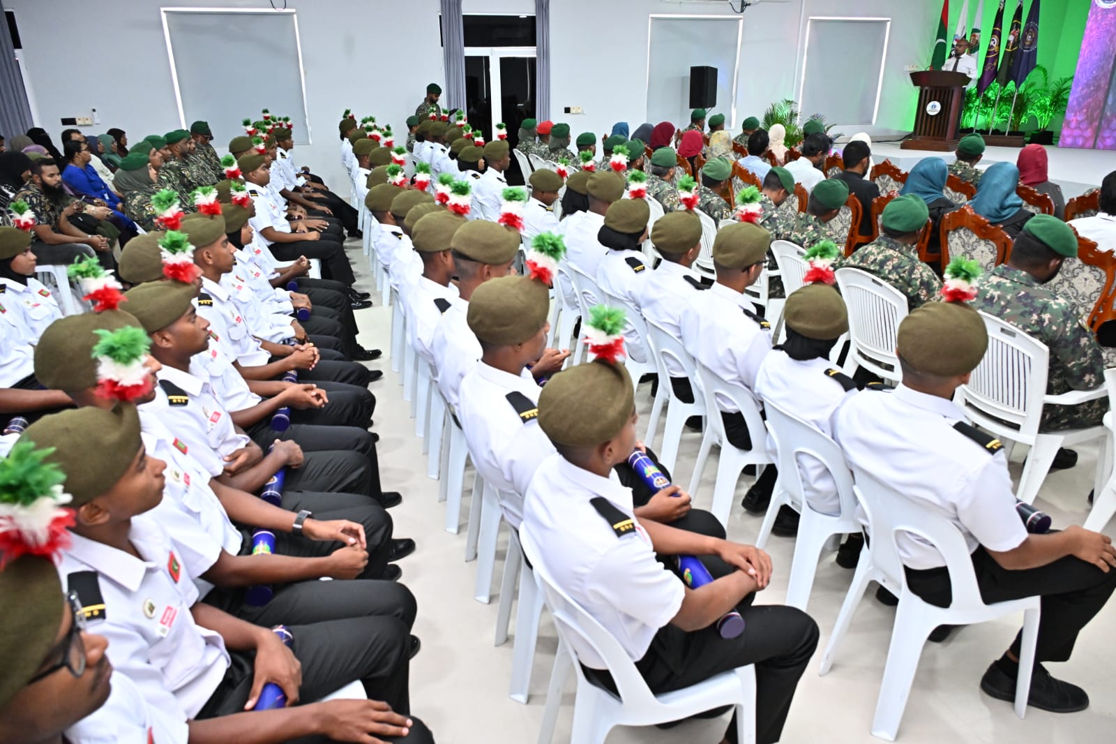 ވަތަނީ ޚިދުމަތުގެ ފަންނީ ތަމްރީނު ފުރިހަމަކުރި 63 ޒުވާނުންނަށް ރައީސް މަރުޙަބާ ވިދާޅުވެއްޖެ