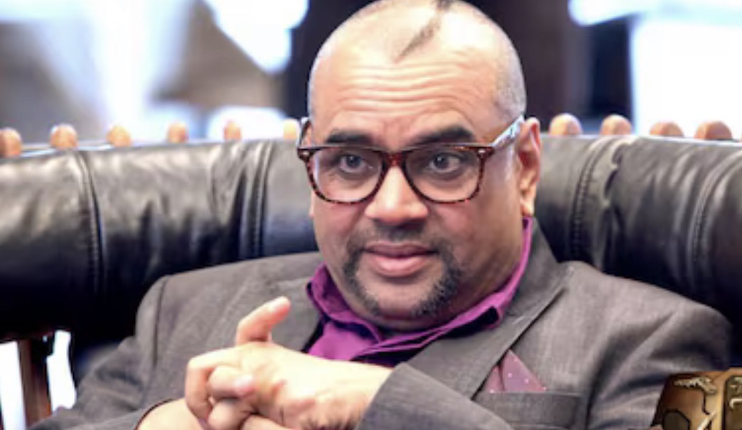 ސޯޝަލް މީޑިއާ ނެގެޓިވިޓީއާމެދު ޕަރޭޝް ރަވަލް ނުރުހުން ފާޅުކޮށްފި