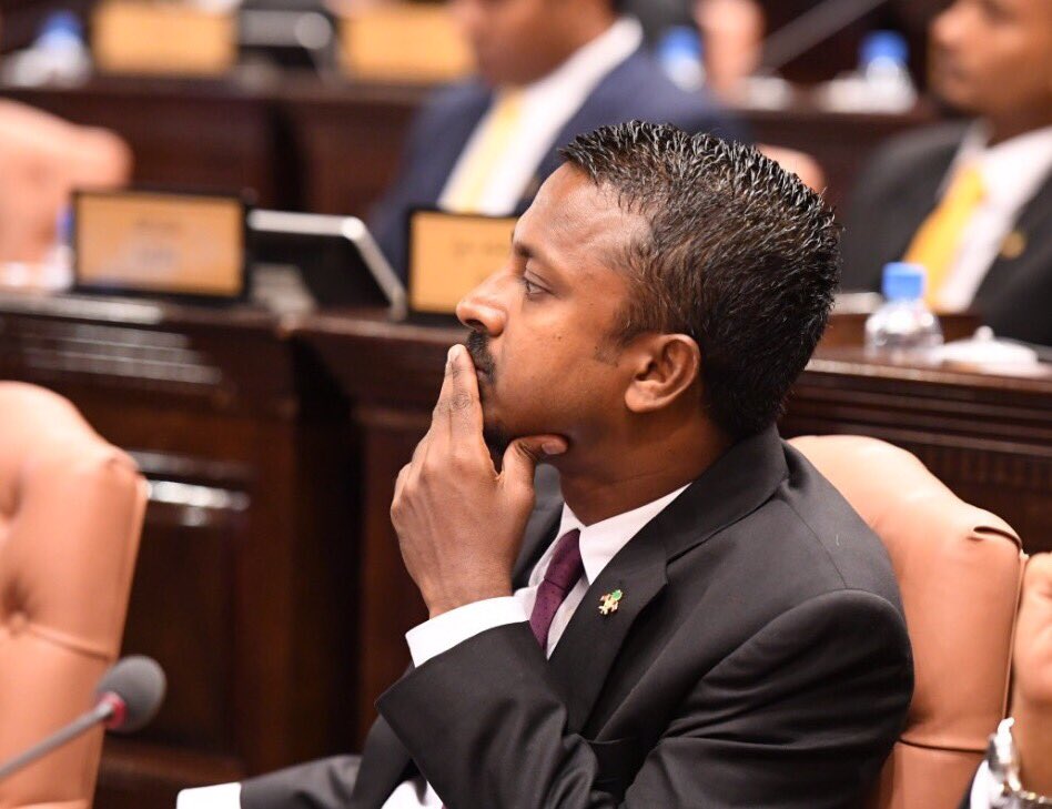 ބްރިޖުގެ 4ލޭން "ކާލި" ކަމަށް ބުނާ ވާހަކައަކީ ވޯޓު ހޯދަން ދައްކާ ވާހަކައެއް: އުޝާމް