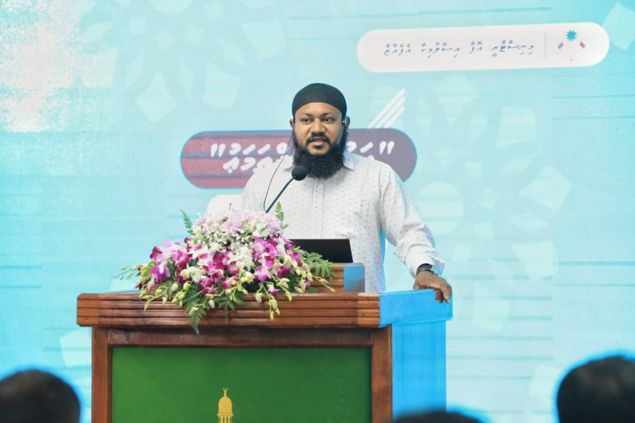 ޙައްޤުބަހެއް ބުނި މީހާގެ ޕާޓީއަކަށް ނުވަތަ ކުލައަކަށް ބަލާކަށް ނުޖެހޭނެ: ޝައިޚް ޒައިދު