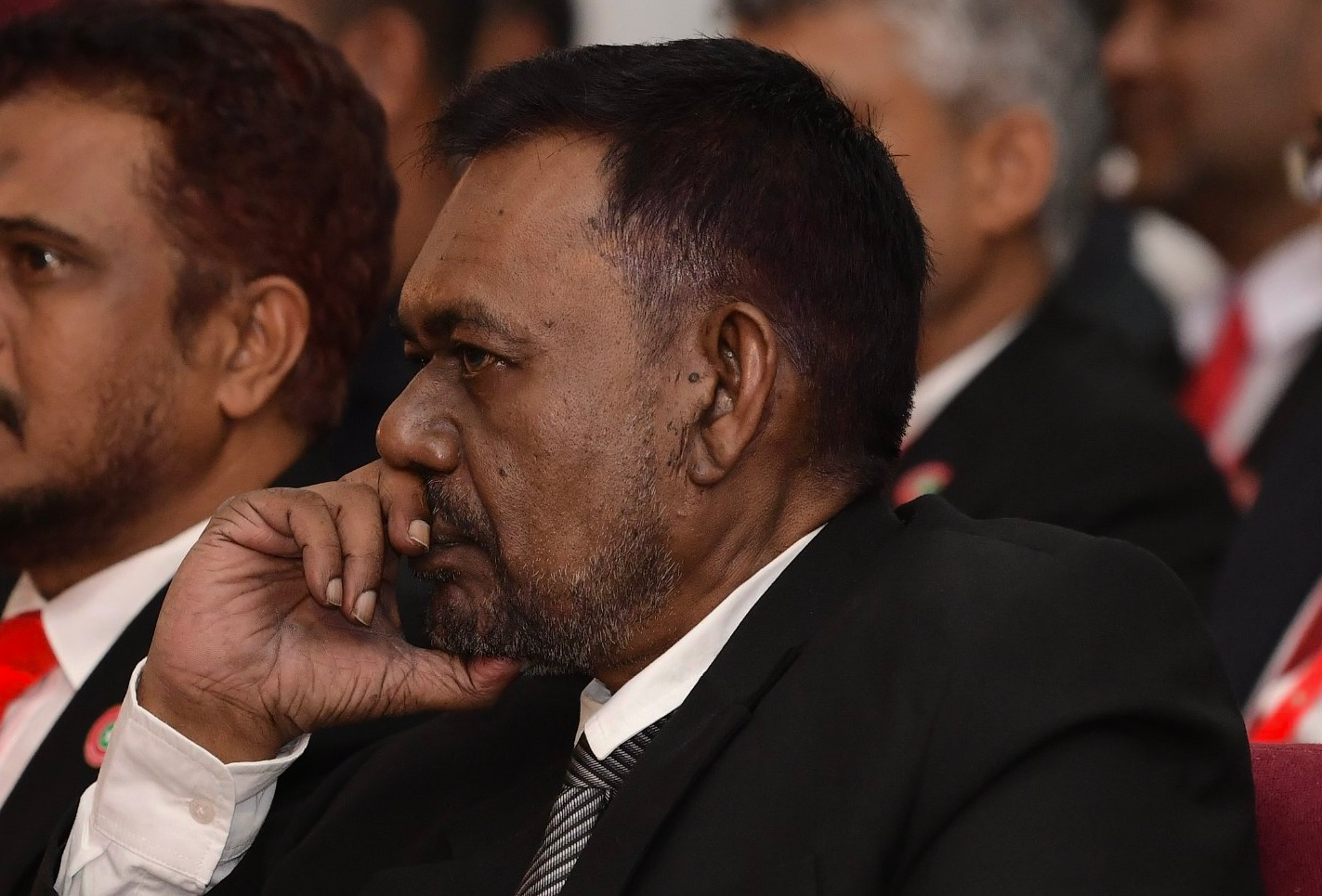 އިބްރާގެ ސުވާލެއް: ސަރުކާރަށް ކުލި ނުދައްކާ ފްލެޓްތަކުގެ ކުލި ކަނޑާލުމަކީ އިންސާފެއްތޯ؟