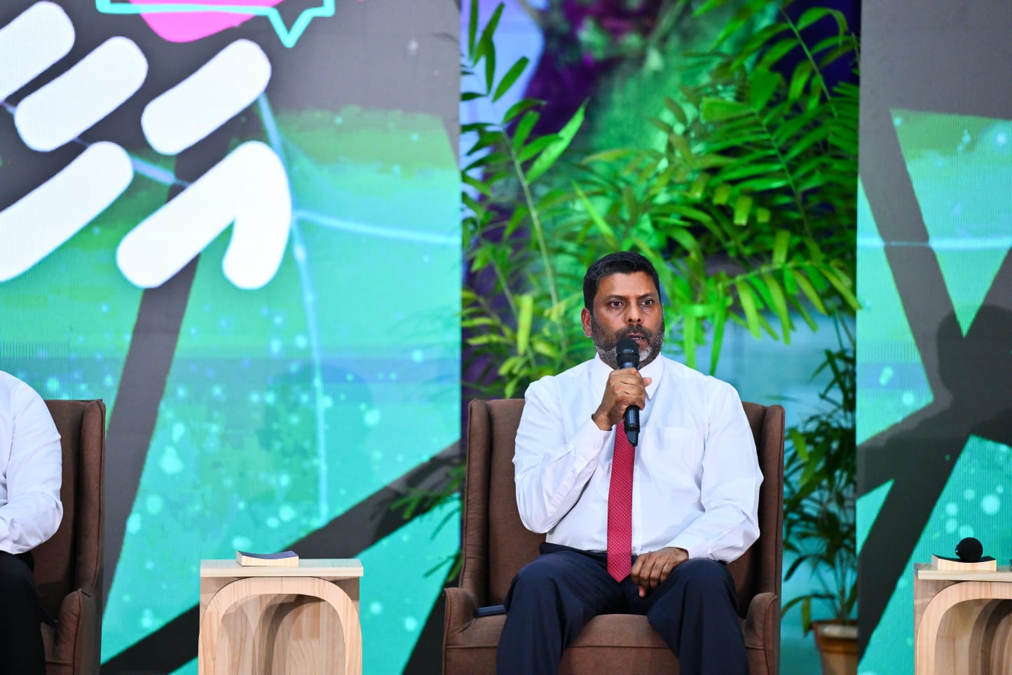 އަލިފުށީ އިންޑޯ ކޮމްޕްލެކްސް އަންނަ އަހަރު ފަހުކޮޅަށް ނިންމާލެވޭނެ: މިނިސްޓަރު