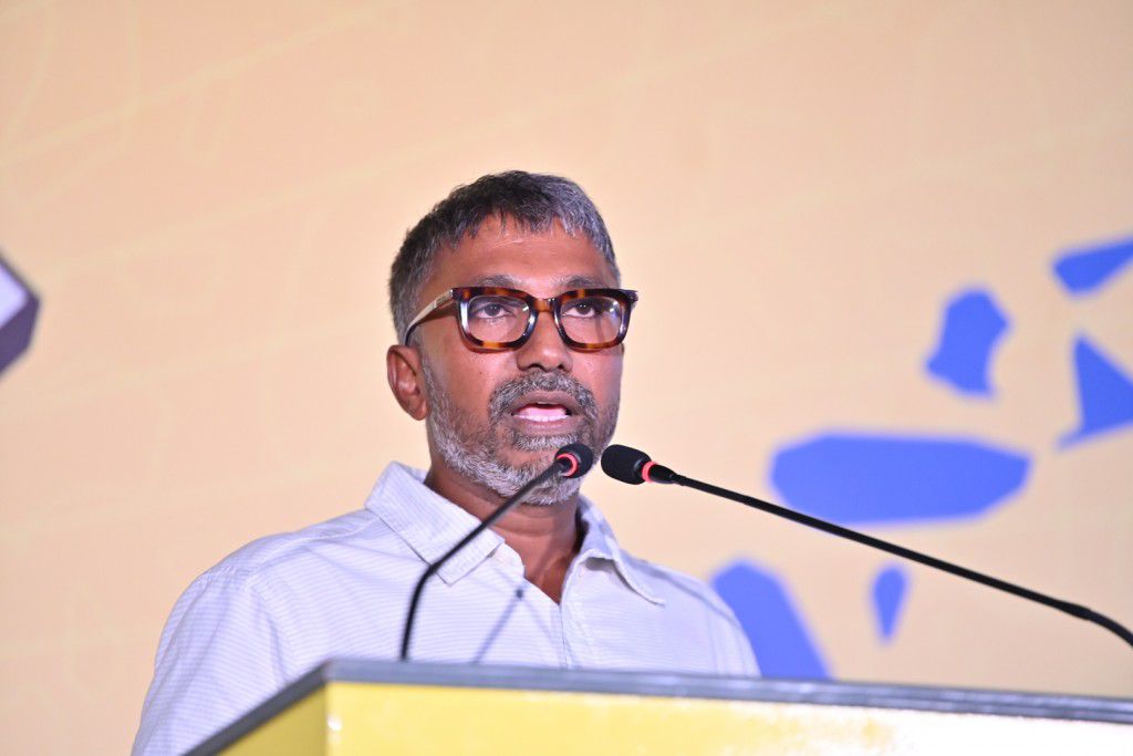 އީސީން ކަންކަން ކުރަނީ ސިޔާސީ ވިސްނުމެއްގައި، 2028 ގެ ކުރިން އިސްލާހުވާން ޖެހޭ: އިލްހާމް