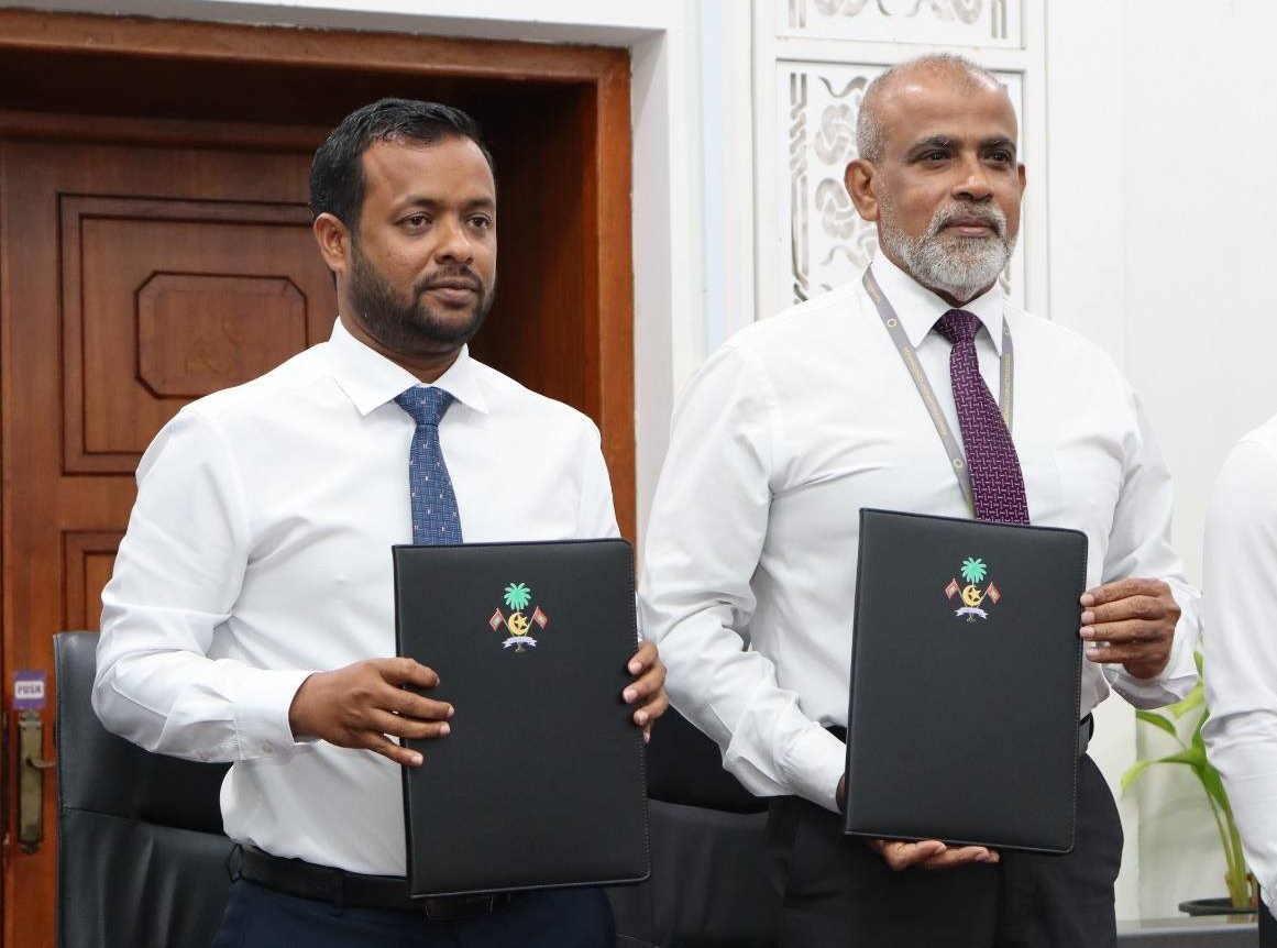 ހަލާކުވެފައިވާ އައްޑޫގެ ލިންކުރޯޑު ހަދަން ބަޔަކާ ހަވާލުކޮށްފި