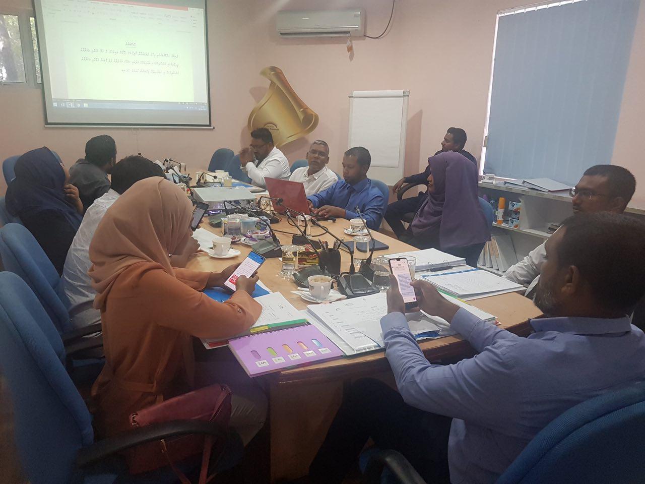 ސަފާރީ ރޭޕް މައްސަލަ ބަލާ މީޑިޔާ ކައުންސިލް ކޮމެޓީ އިސްތިއުފާދީފި