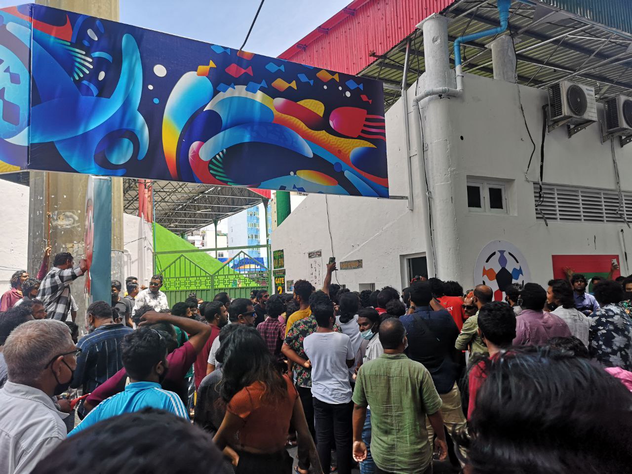 ރަައީސް އޮފީހުން 1600 ޓިކެޓް ނެގިކަމަށްބުނެ ފަތުރަނީ ދޮގުވާހަކަ ތަކެއް