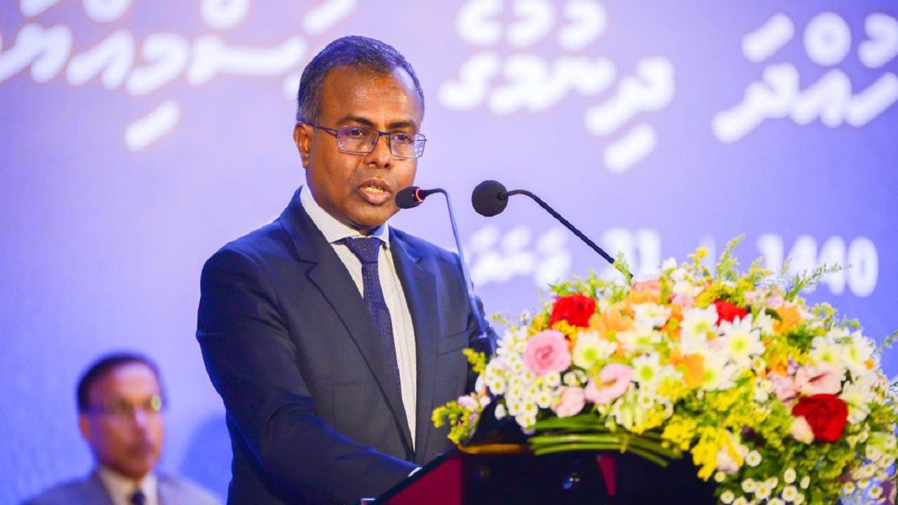 ކުރަންވީ ކަމަކީ ޤާނޫނު އަސާސީގައި ހުރި ބަރުލަމާނީ ސިފަތައް އުވާލުން: ޑރ. ދީދީ