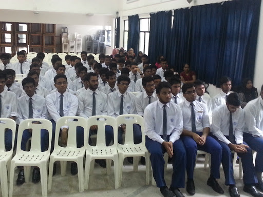 މާލެ ސަރަހައްދުގައި މަތީ ގްރޭޑްތަކަށް ކިޔަވައިދޭން ފަށައިފި