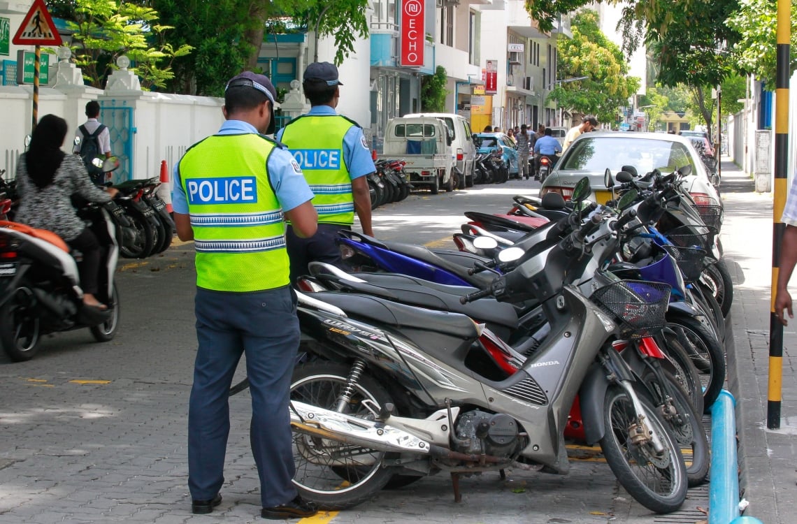 ކުޑަކުއްޖަކަށް ބަރަހަނާ މަންޒަރު ދެއްކި މައްސަލައެއް ބަލަން ފަށައިފި