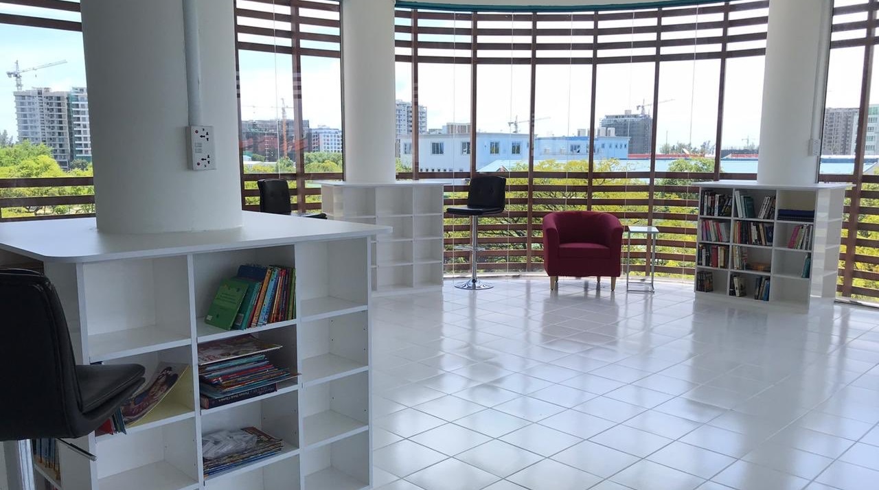 އުގައިލް ފައުންޑޭޝަނުން ހުޅުމާލޭގައި ޕަބްލިކް ލައިބްރަރީއެއް ހުޅުވަނީ