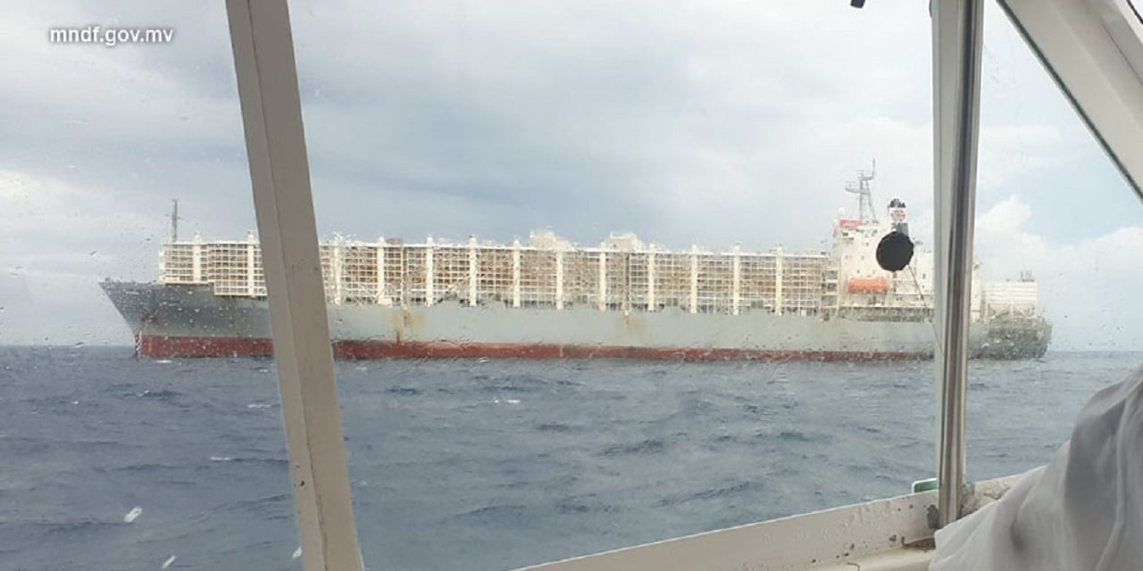 ބޭރުގެ އާގު ބޯޓެއްގައި އޮތް ބަލިމީހަކު އެމްއެންޑީއެފުން ލ.ގަމަށް ގެންގޮސްދީފި