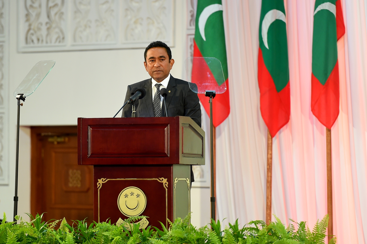 ރައީސް ޔާމީނަށް ވާދަކުރެވޭނެކަމަށް އީސީން އަންގާފައި އޮއްވާ އިތުރު ކެނޑިޑޭޓަކާމެދު ވިސްނާކަށްނުޖެހޭ: އަދުރޭ