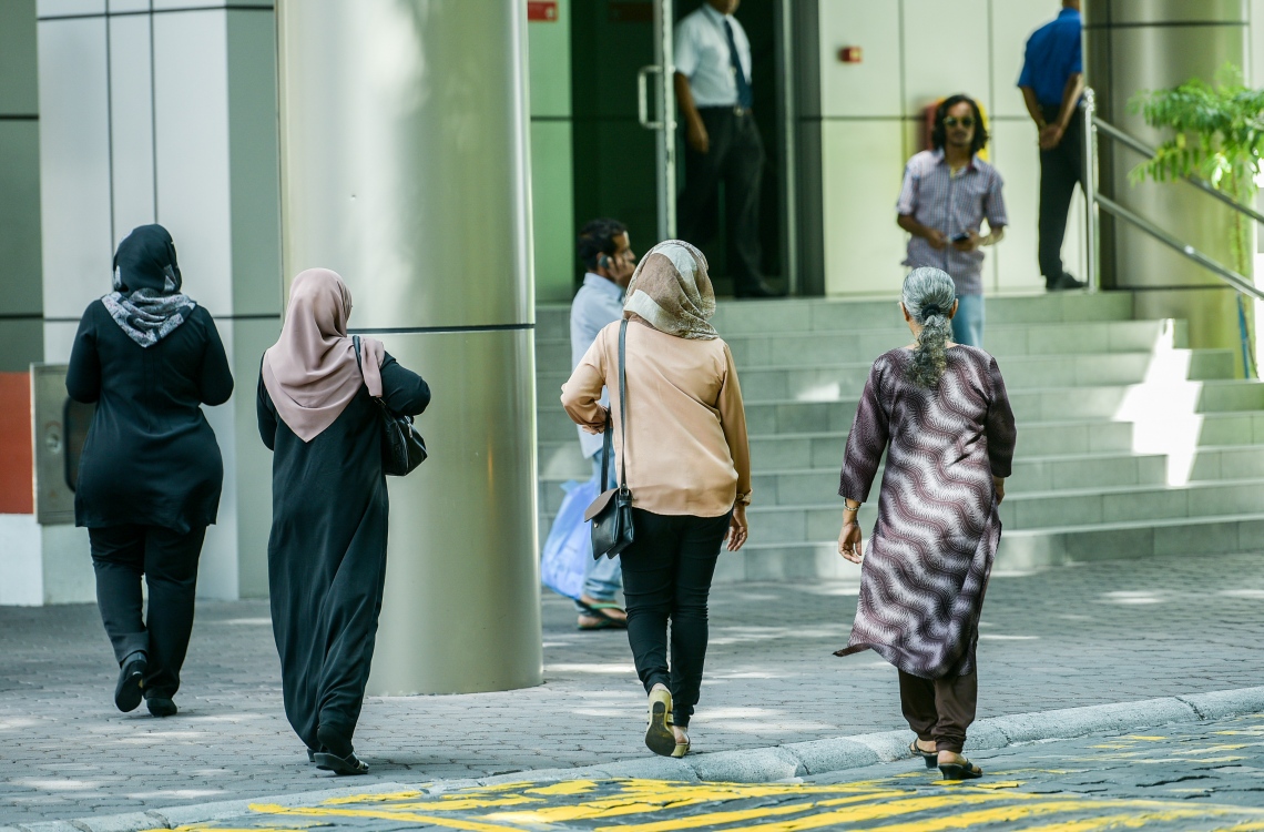 ކޮވިޑަށް ފައްސިވާ ސިވިލް ސާވަންޓުން ގޭގައި މަސައްކަތްކުރާ ގޮތަށް ހަމަޖައްސައިފި