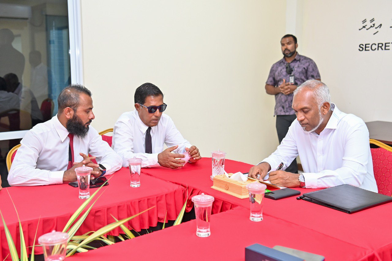 ފޮއްދޫގެ ބަނދަރުގެ ޑިޒައިންއާ ގުޅިގެން، ރައްޔިތުންގެ ހުރި ކަންބޮޑުވުންތައް ރައީސާ ހިއްސާކޮށްފި