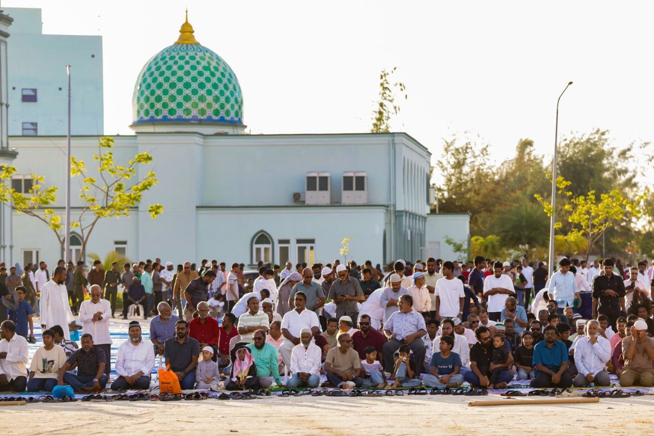 ފިޠުރުޢީދުގެ އުފަލާއި އަދަބުތައް