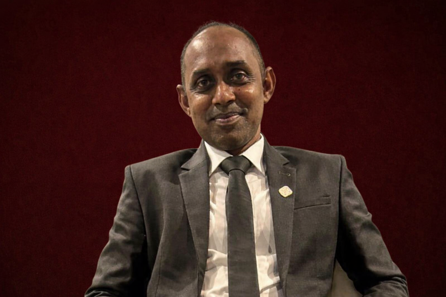 ޝިޔާމަށް 12 އަހަރުގެ މުސާރަ ދޭން ކުރި ހުކުމް ދައުލަތުން އިސްތިއުނާފު ކުރަނީ