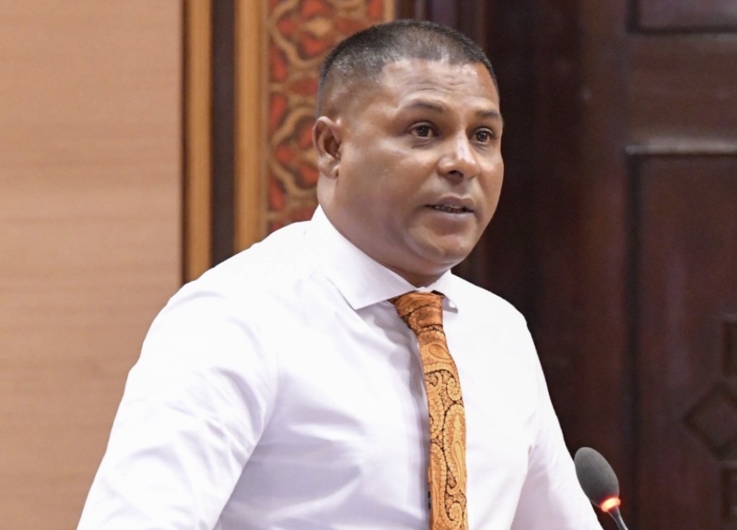 ސިނަމާލެ އާއި މާލެ ހިޔާގެ ކުލި މާފުކޮށް ފައިސާ ބަހާތީ އައްބާސްގެ ފާޑުކިޔުން ސަރުކާރަށް