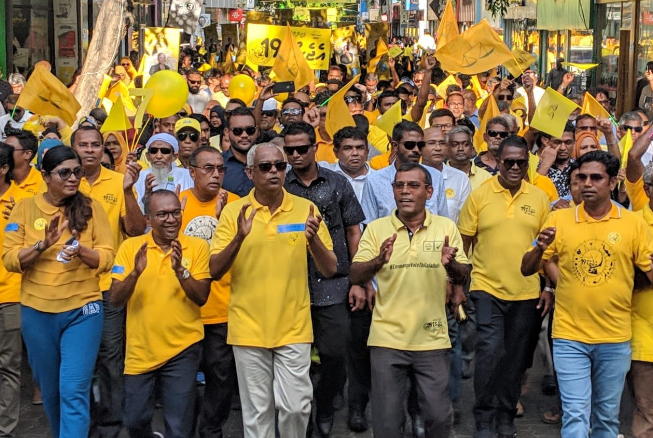 ދެ ރައީސުނާއެކު އެމްޑީޕީން މާދަމާ ފޯރިގަދަ ބޮޑު ހިނގާލުމެއް ބާއްވަނީ