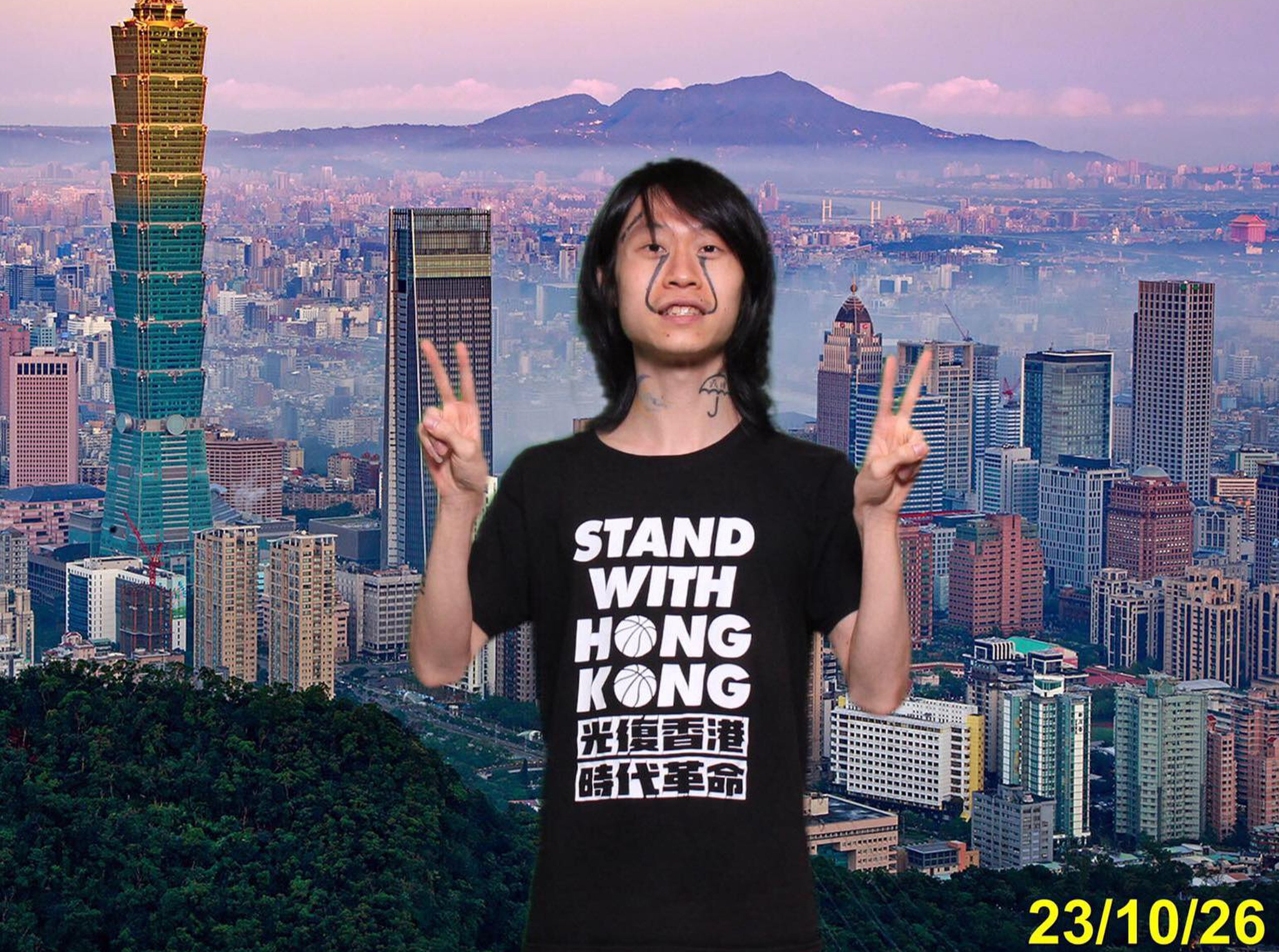 ޗައިނާއިން ހޮންގ ކޮންގުގައި އަލަށް ތަޢާރަފުކުރި ޤައުމީ ސަލާމަތީ ޤާނޫނުގެ ދަށުން ފުރަތަމަ ފަހަރަށް މީހަކު ކުށްވެރިވެއްޖެ